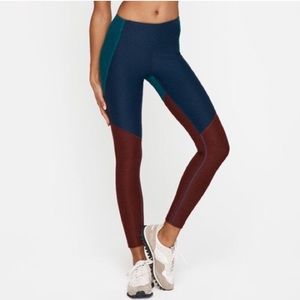 Outdoor Voices 7/8 TriColor Legging